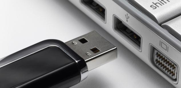 USB-порт компьютера для зарядки iPhone